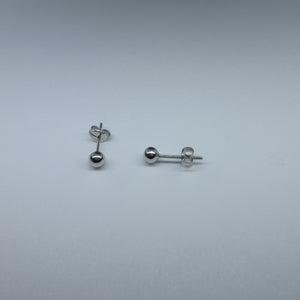 9ct White Gold Ball Stud Earrings