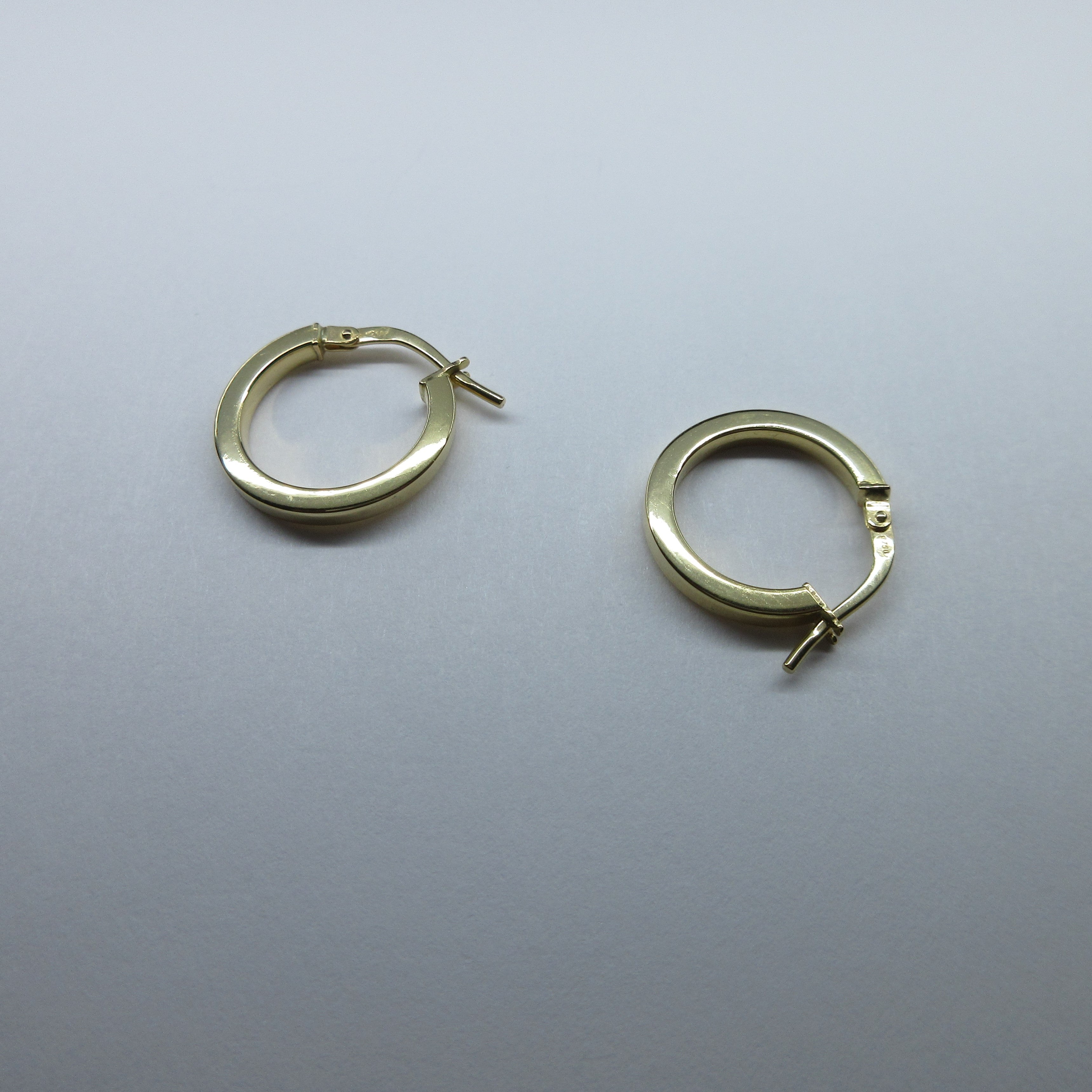 18ct Yellow Gold Hoop Earrings