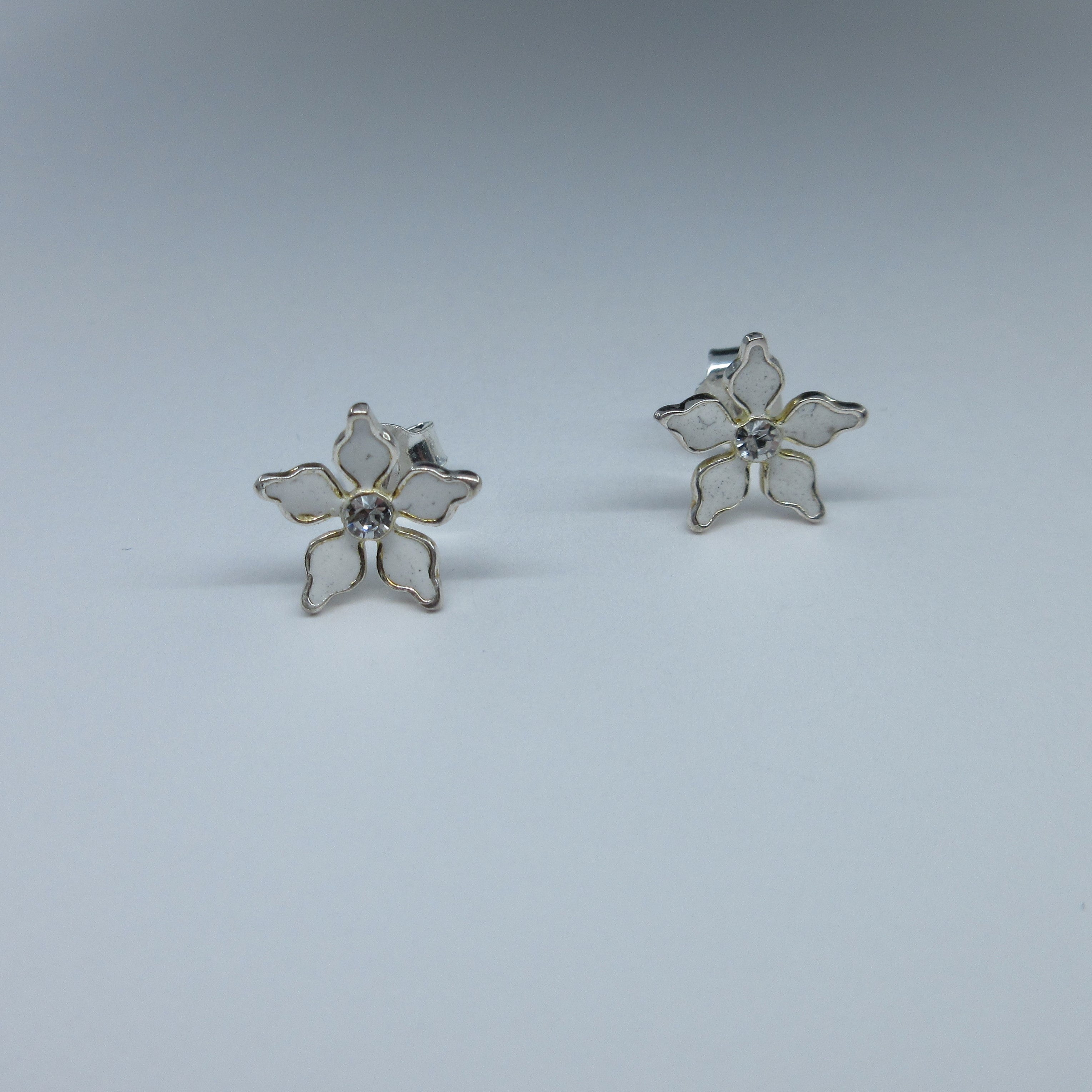 Silver White & Sparkle Flower Stud Earrings