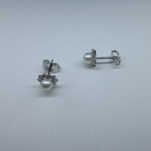 9ct White Gold Pearl & Diamond Earrings