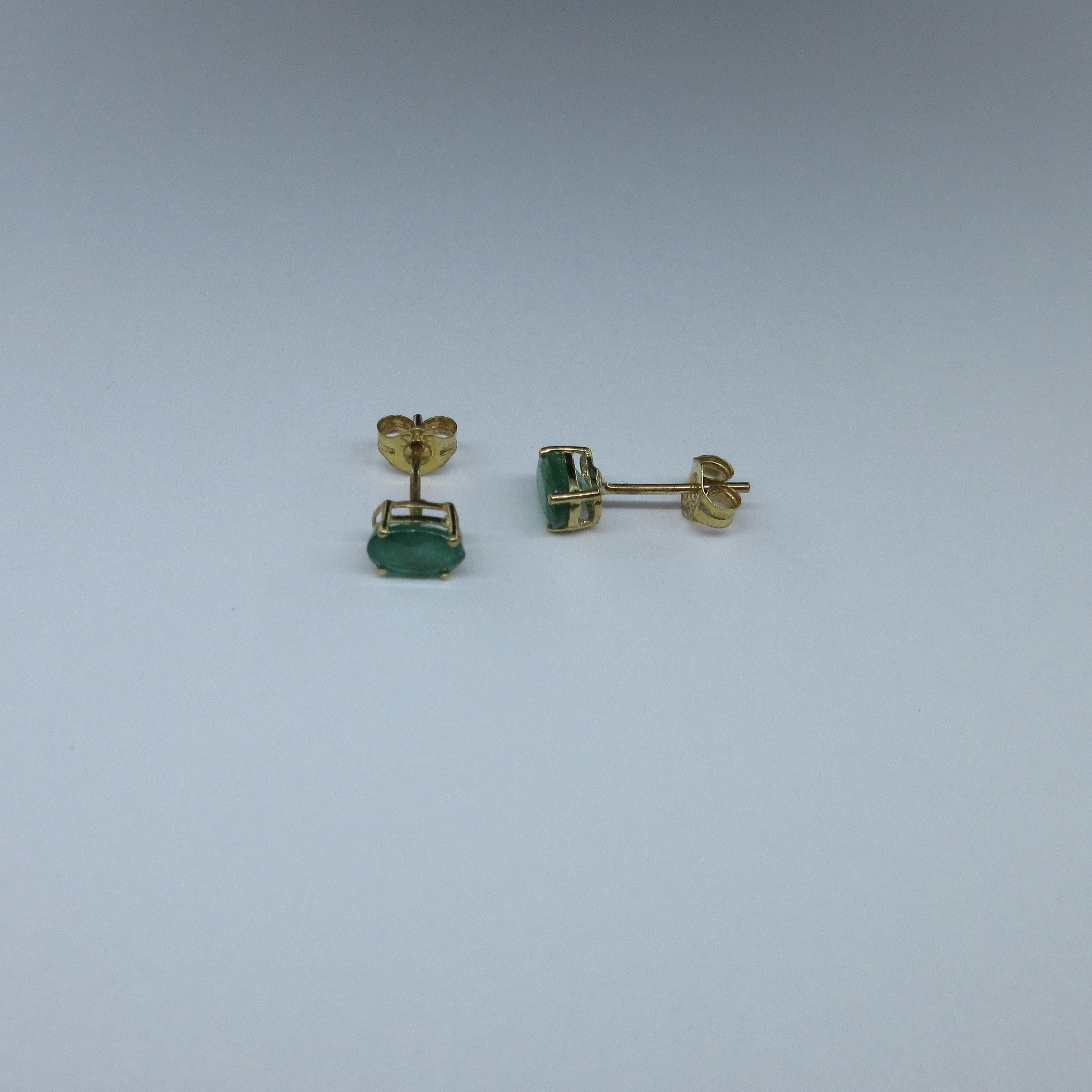 9ct Yellow Gold Emerald Stud Earrings