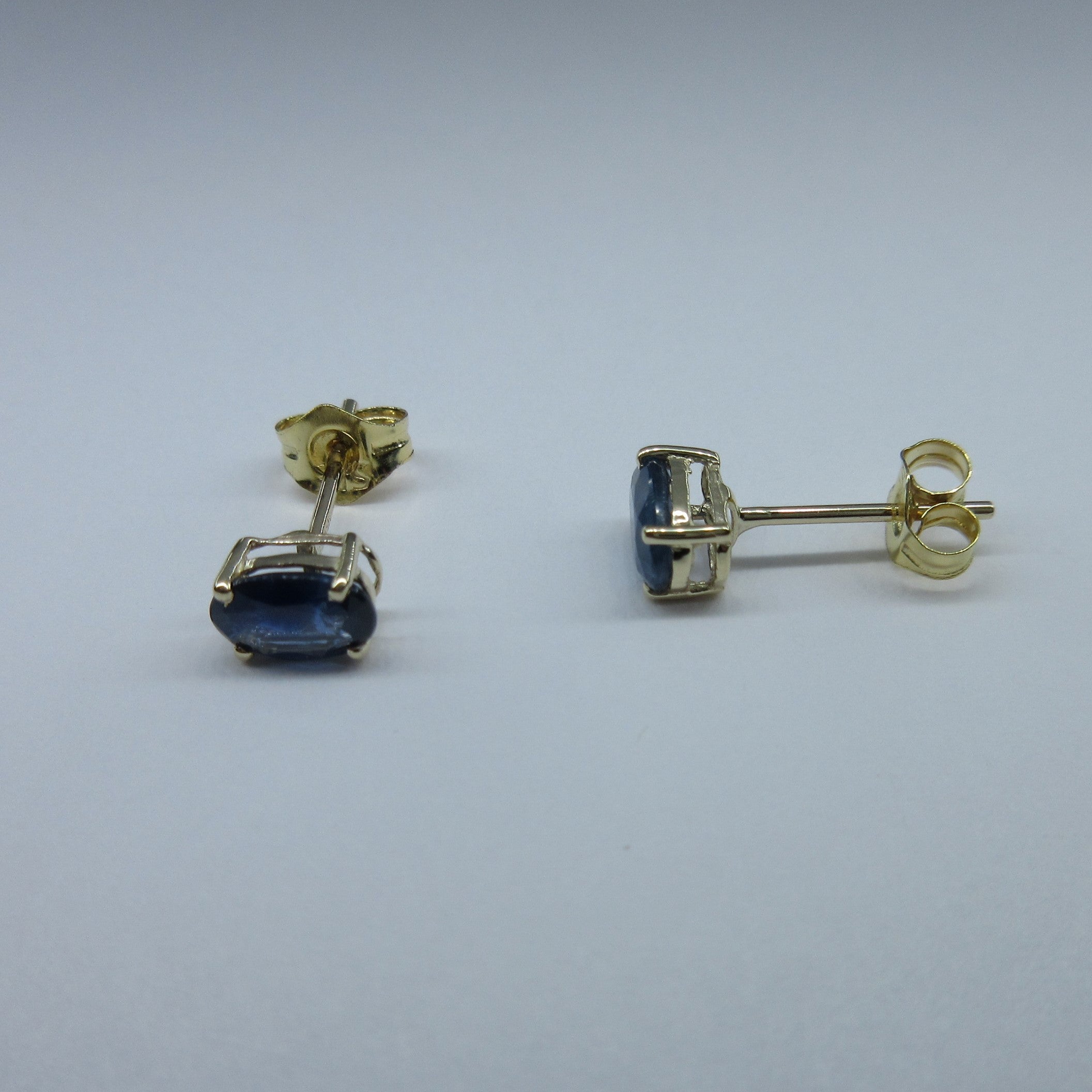 9ct Yellow Gold Oval Sapphire Stud Earrings