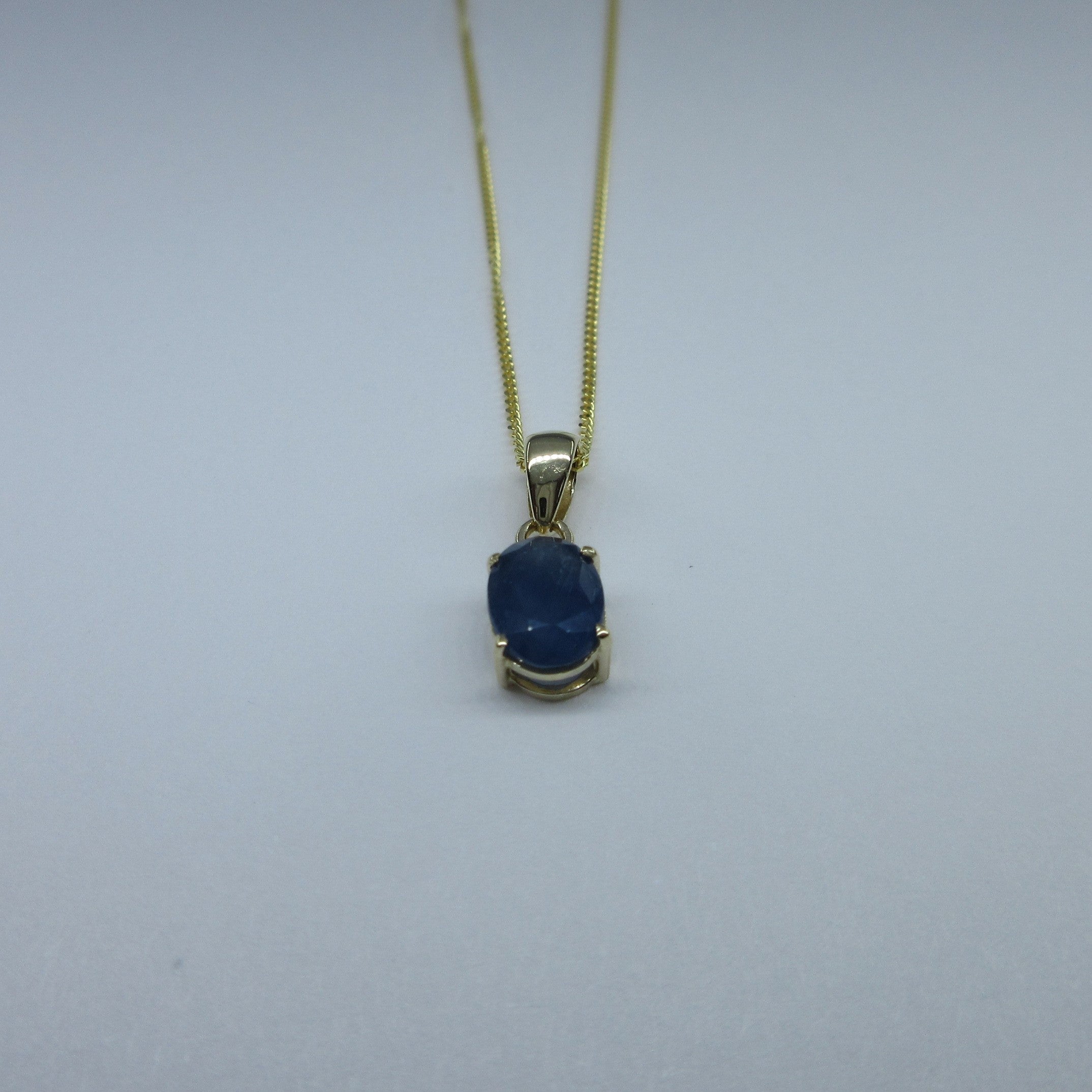 9ct Yellow Gold Oval Sapphire Necklace