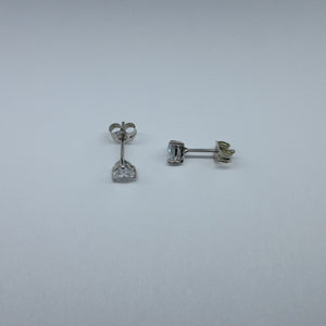 9ct White Gold C/Z Stud Earrings