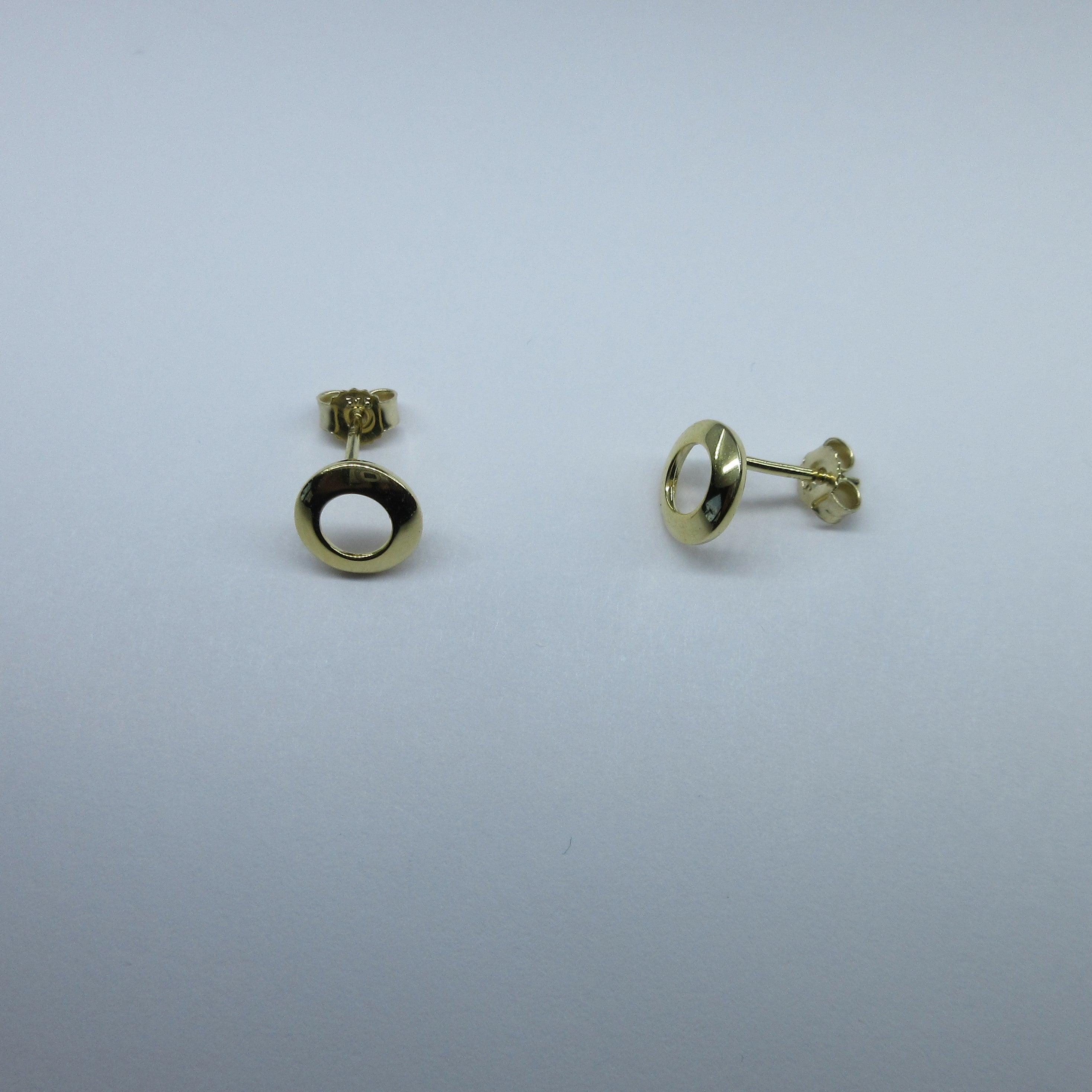 9ct Yellow Gold Open Circle Stud Earrings