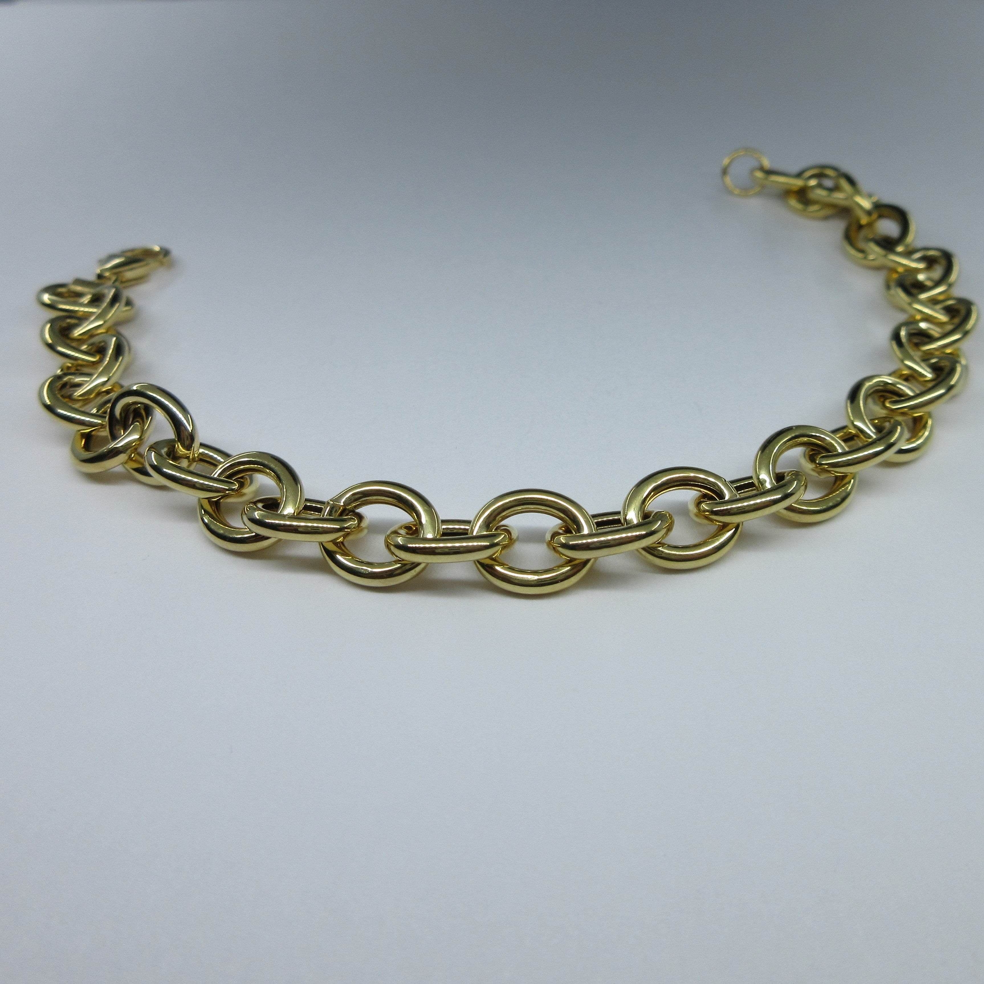 Ladies 9ct Yellow Gold Oval Linked Bracelet