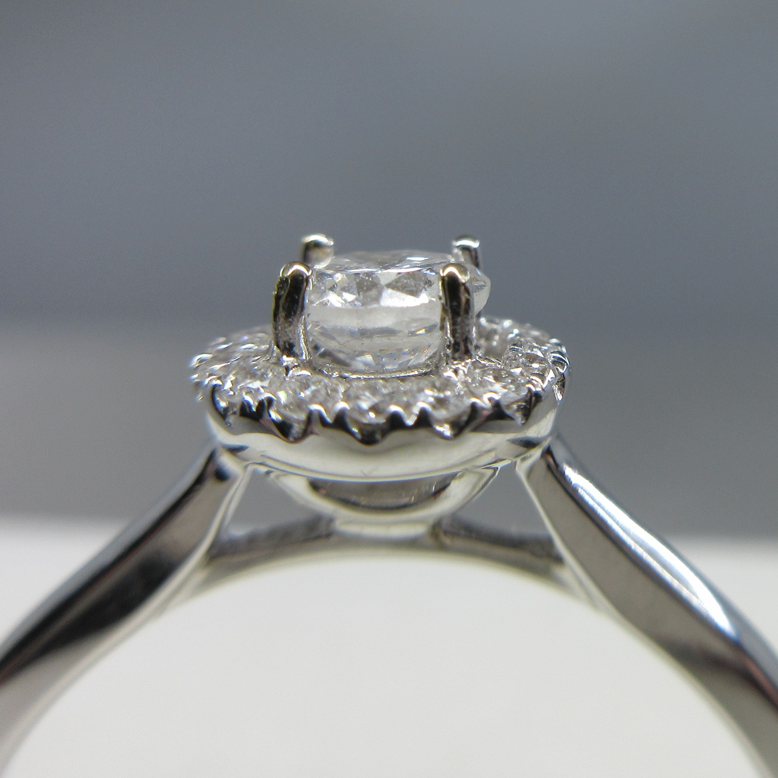 18ct White Gold Diamond Halo Ring