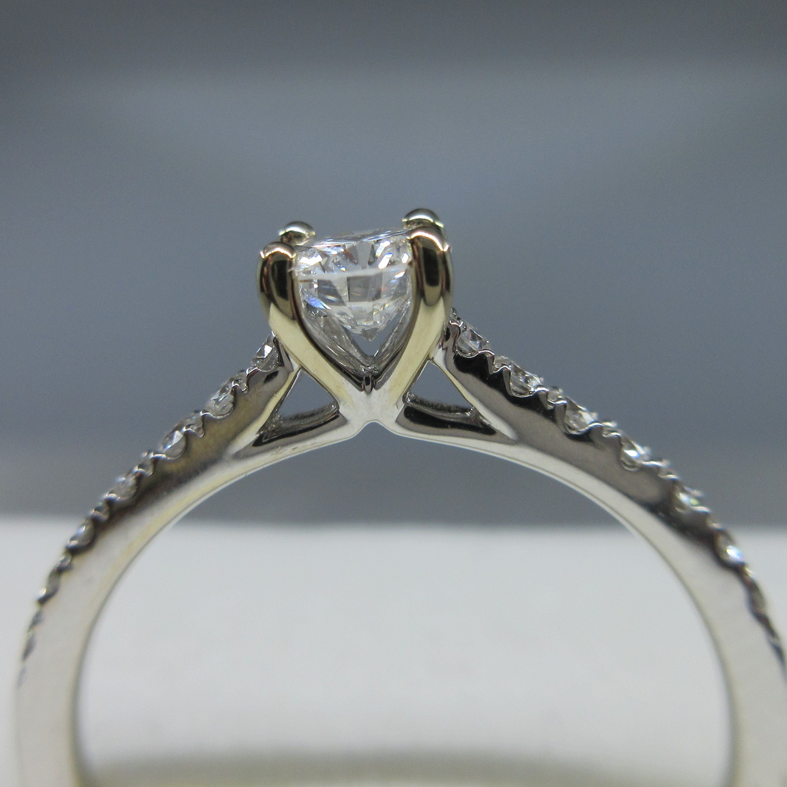 18ct White Gold Diamond Solitaire Ring