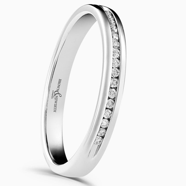 Ladies 9ct white gold diamond wedding/eternity ring