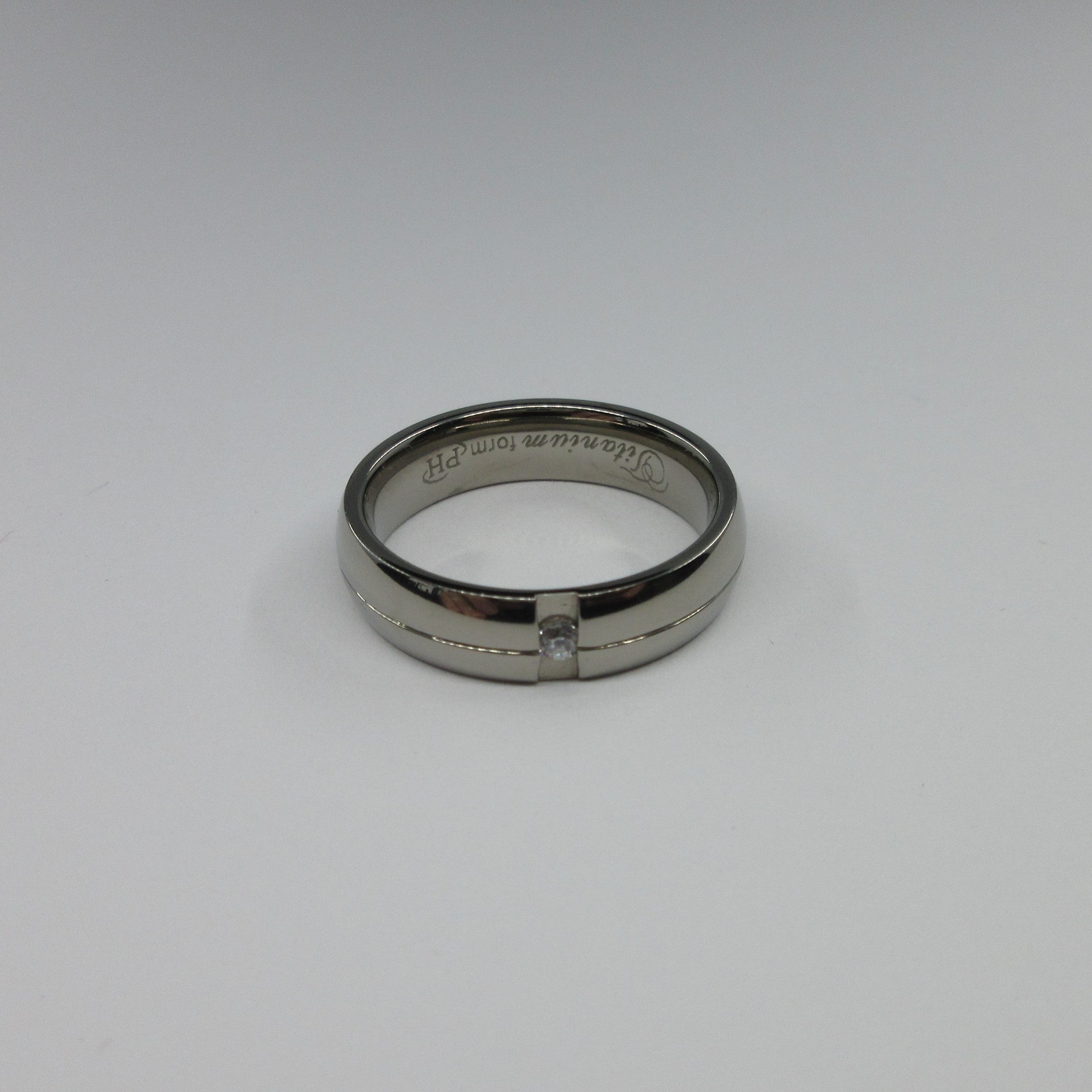 Gents titanium ring