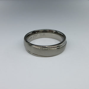 Gents titanium ring