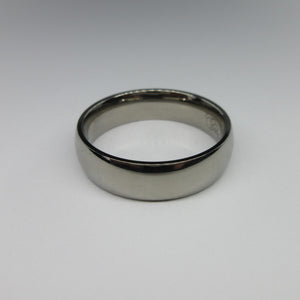 Gents titanium ring