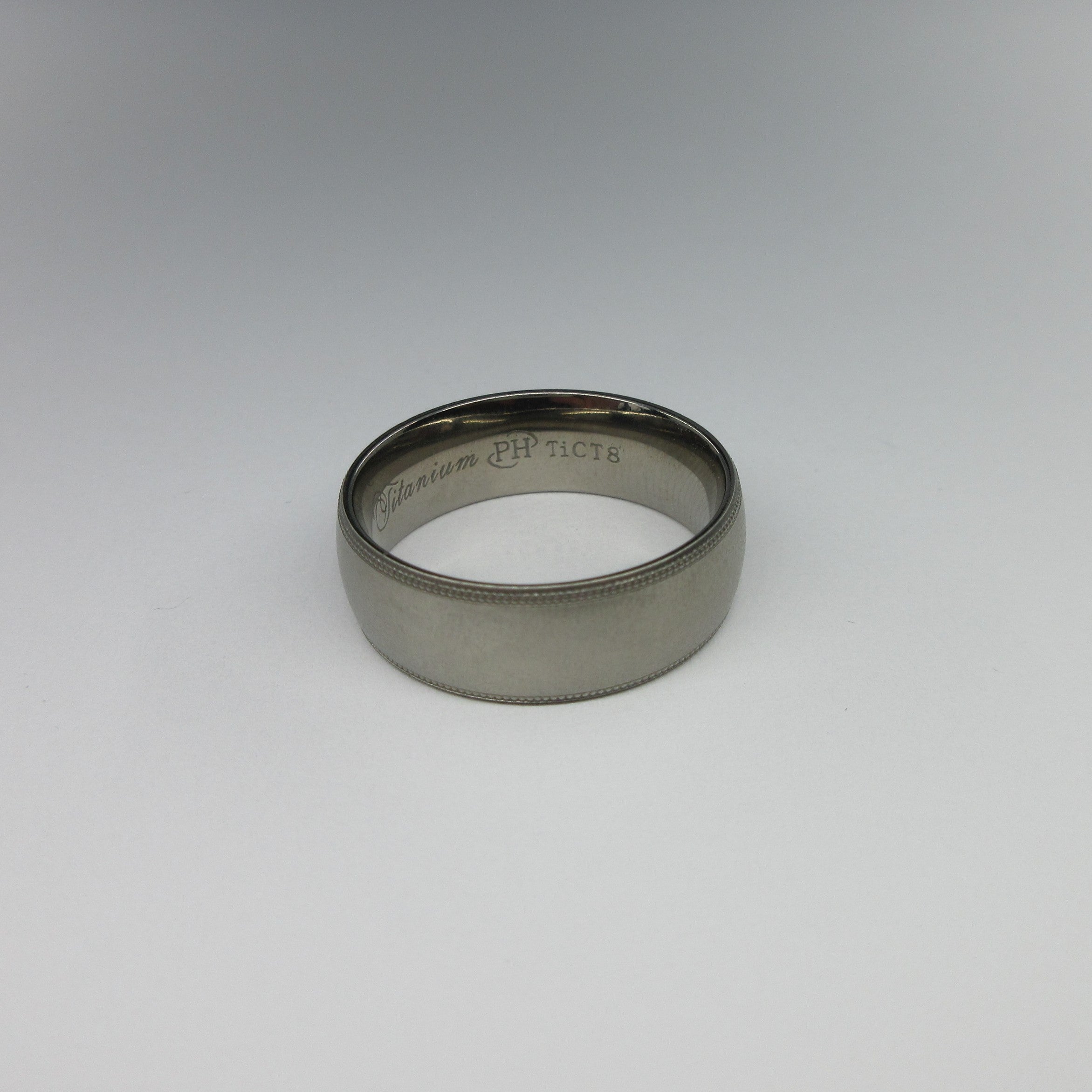 Gents titanium ring