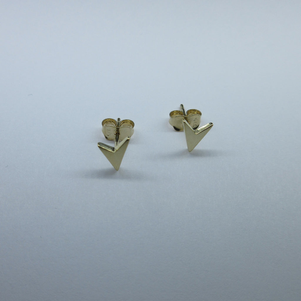 9ct Yellow Gold V-Shaped Stud Earrings