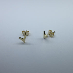 9ct Yellow Gold V-Shaped Stud Earrings