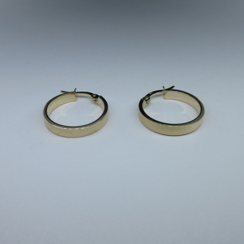 9ct Yellow Gold 17mm Hoop Earrings